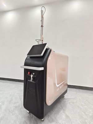 755nm 2700W Ringiovanimento della pelle Nd Yag Tattoo Removal Laser Machine per la rimozione del tatuaggio